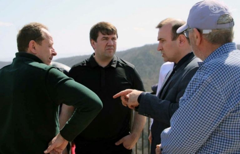 Рабочая группа кабмина Дагестана посетила Казбековский район