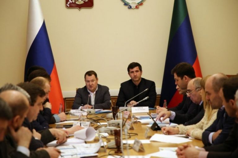 Дагестан посетил замглавы Минстроя РФ Максим Егоров