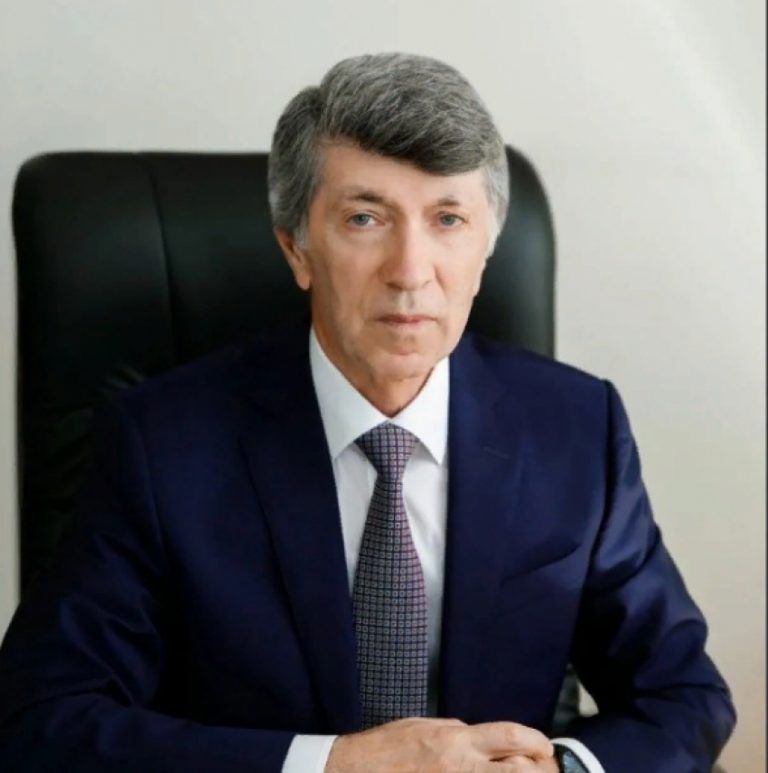 Акай Муртазаев: «Руководство региона осознает, что ни одна глобальная проблема не решается без привлечения потенциала науки»