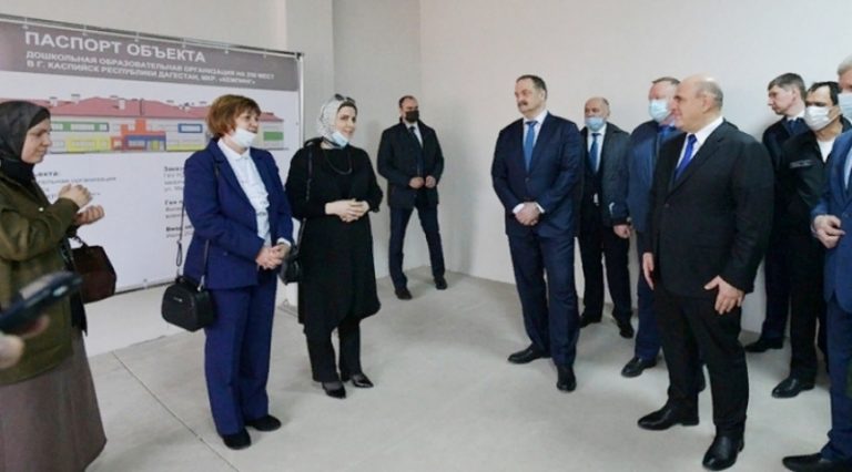 Премьер-министр России посетил Каспийск
