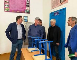 Абдулпатах Амирханов поручил построить новую школу в Карабудахкентском районе