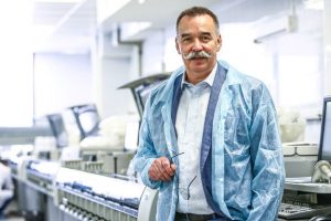 Врач рассказал, к чему ведет отказ россиян от вакцинации