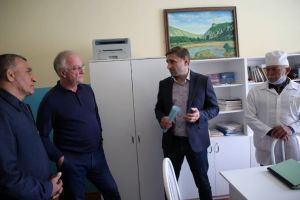 Абдулпатах Амирханов: «Правительство окажет поддержку в решении социально-экономических проблем Дахадаевского района»