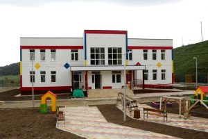 В Казбековском районе построили детский сад на 60 мест по программе "Демография"