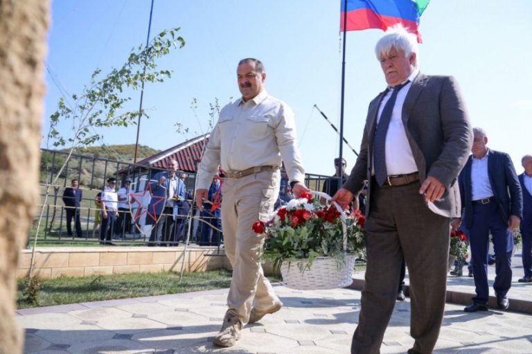 Меликов почтил память Героя РФ Алексея Козина