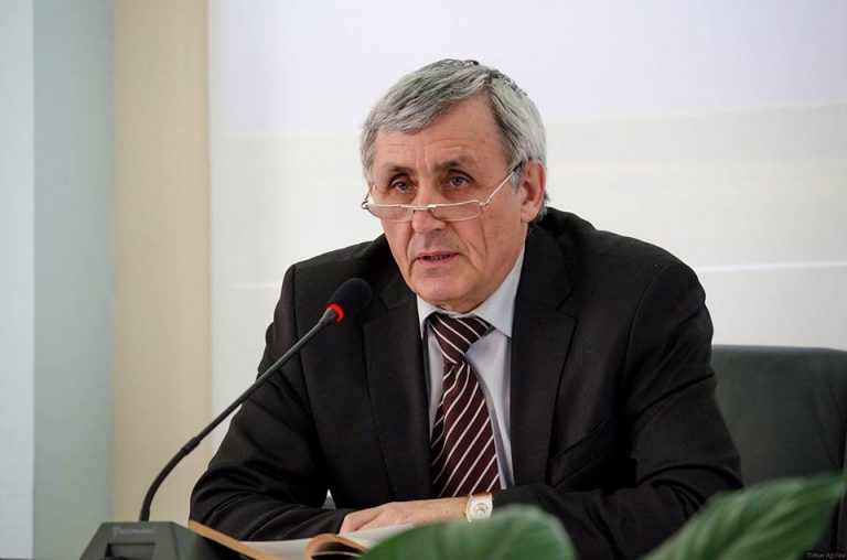 Эдуард Уразаев: Меликов победит с большим перевесом на выборах главы Дагестана