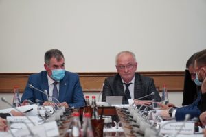 На заседании Президиума Совета при Главе РД по стратегическому развитию обсудили реализацию нацпроектов