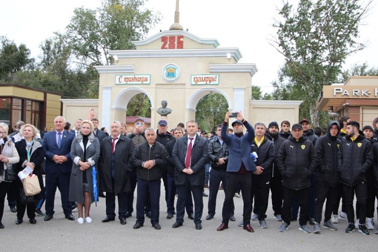Вице-премьер Дагестана Мурад Казиев принял участие в праздновании Дня города Кизляра