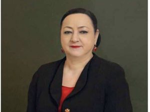 Насрулаева Шамсигат директор лицея 9 г.Махачкалы