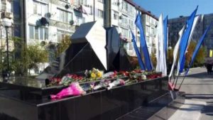 В Махачкале состоялось открытие памятника жертвам политреспрессий