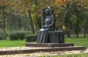 Два обновленных сквера в центре Махачкалы планируется открыть к концу этого года