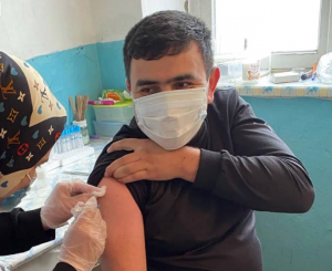 Магомед Асадулаев: "Привитых вакциной "Спутник V" пускают в КСА для совершения хаджа и умры"