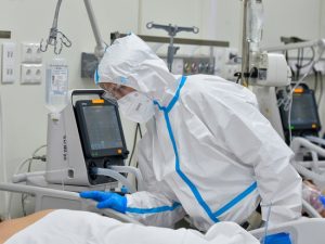 Найдено объяснение тяжелого заболевания коронавирусом