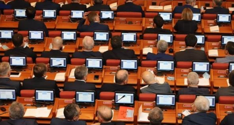 Народным собранием Дагестана утверждена повестка первой в 2022 году сессии