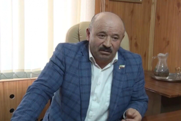 Председатель Совета ветеранов Казбековского района Хункарби Магомедхабибов: Полностью поддерживаем политику нашего Президента РФ