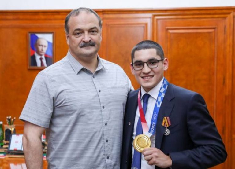 Сергей Меликов: Сегодня дагестанский боксёр, олимпийский чемпион Альберт Батыргазиев проведёт в Москве свой шестой профессиональный бой