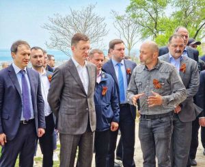 Александр Новак в древнем Дербенте вместе с главой Дагестана Сергеем Меликовым посетил крепость Нарын-Кала