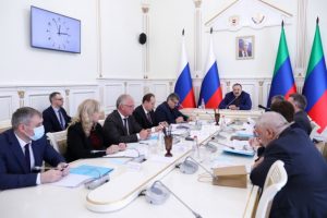 На совещании под руководством Сергея Меликова обсудили празднование юбилея Р. Гамзатова