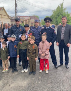 Руководитель соцзащиты Хасавюрта в преддверии праздника навестил Ветерана ВОВ