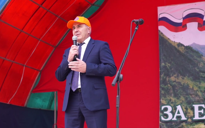 Избербаш поздравляет Президента!