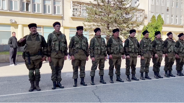 В эти минуты на площади Махачкалы собирается отряд добровольцев, убывающих для несения службы в рамках Специальной военной операции