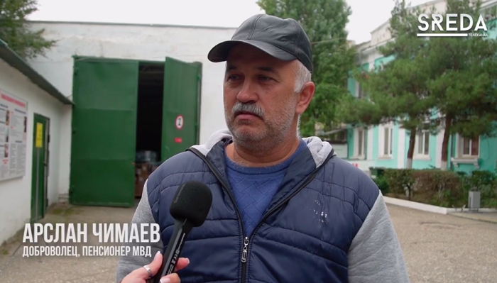 Добровольцы из Каспийска — пенсионеры МВД Арслан Чимаев и Темирхан Темирханов 11 октября в составе группы добровольцев отправились в республиканский сборный пункт для дальнейшего выезда в зон