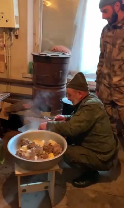 Боевой дух наших военнослужащих передается в каждом видеоролике, который мы получаем из зоны СВО