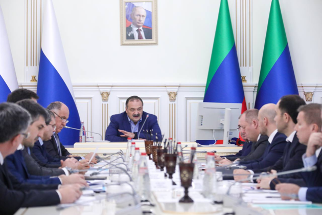 Сергей Меликов провел совещание по готовности региона к осенне-зимнему периоду