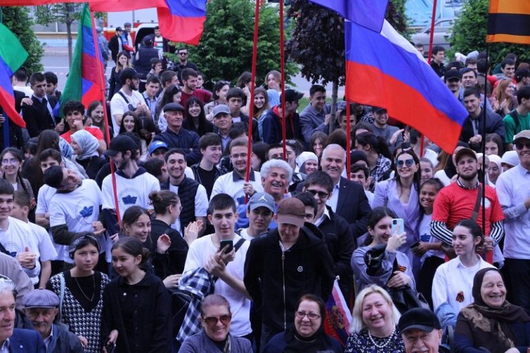 Акция «ZV» в поддержку Российской Армии прошла в Махачкале
