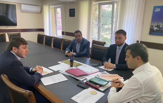 Минпромторг Дагестана налаживает сотрудничество в сфере промышленности с Гильдией строителей СКФО 