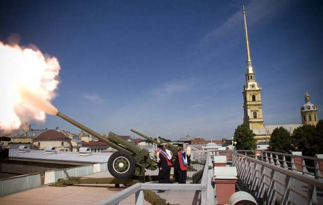 В Каспийске о наступлении полудня будут сигнализировать выстрелом из пушки