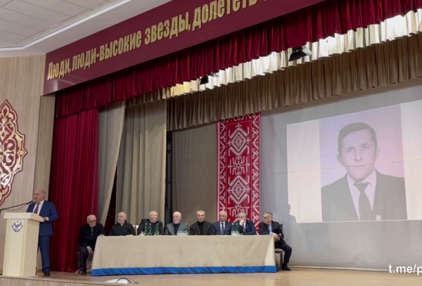 В Казбековском районе проходит мероприятие, посвященное памяти выдающегося партийно-хозяйственного деятеля Мухудина Абдулкадыровича Абдулмуслимова
