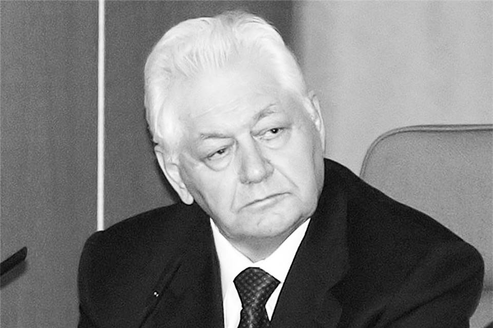 Абдулмуслим Абдулмуслимов выразил соболезнования семье  Магомедали Магомедова