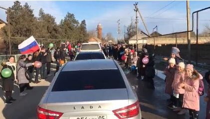 В Бабаюртовском районе с почестями встретили бойца из зоны СВО