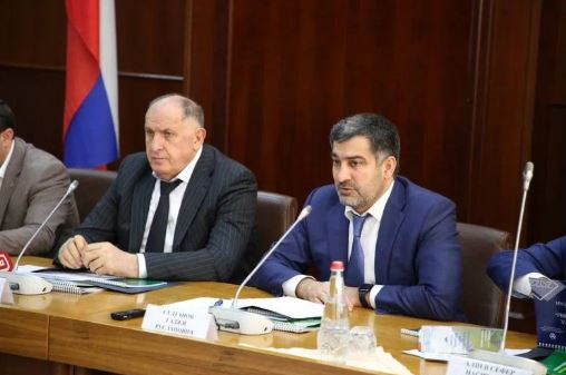 Гаджи Султанов рассказал о запуске проекта «Помощь СВОим» на площадках МФЦ РД