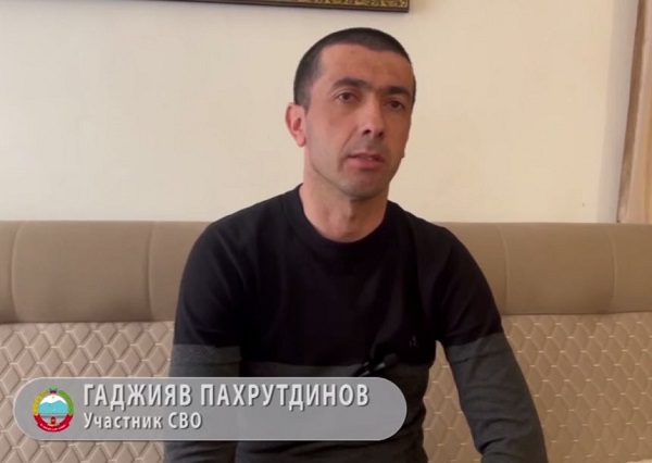 Он начал участвовать в спецоперации с первого дня, и получив осколочное ранение в ногу, вернулся домой