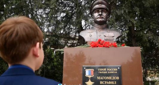 Акция по увековечиванию памяти участников СВО продлена до 22 июня – Дня памяти и скорби. Об этом сегодня сообщил Сергей Меликов