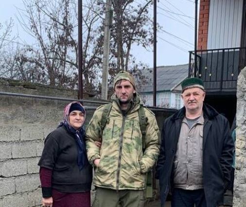 Добровольцы-контрактники из Новолакского района героически сражаются за наше мирное небо над головой