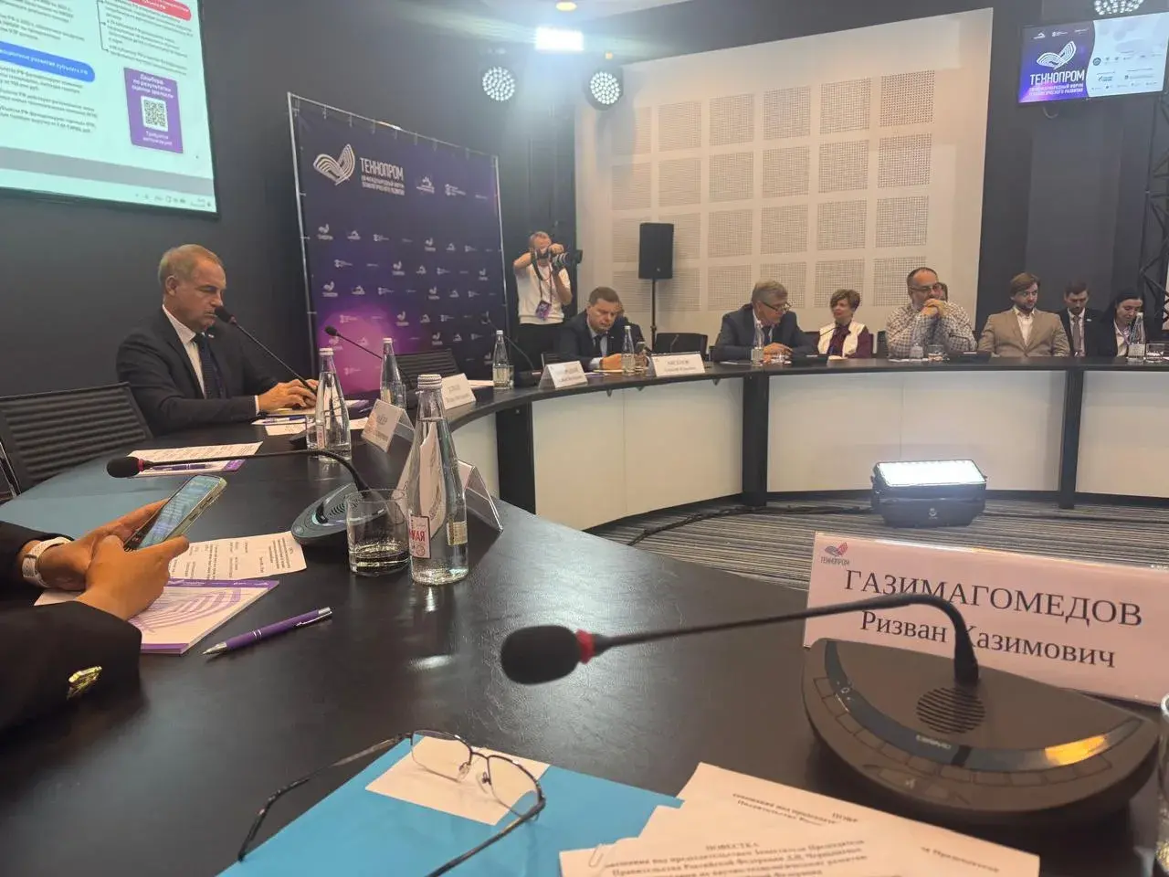 Ризван Газимагомедов представил Дагестан на форуме «Технопром-2026» в Новосибирске