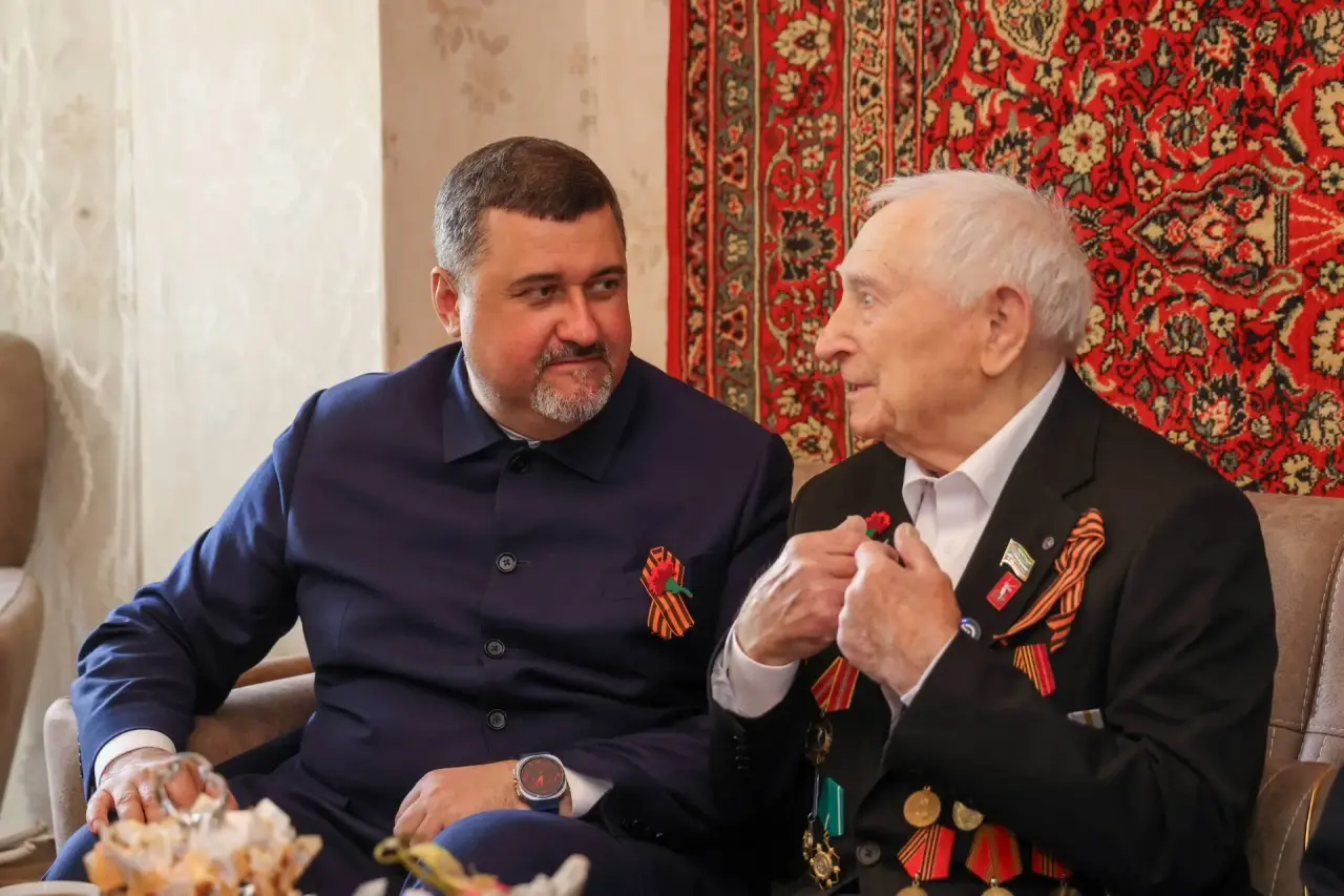 «99 лет - целая эпоха»: Юрий Петрухин отметил день рождения вместе с детьми, внуками и правнуками
