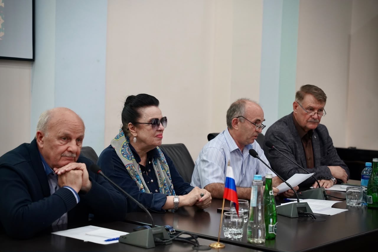 В ДГУ презентовали новое учебное пособие по даргинской литературе