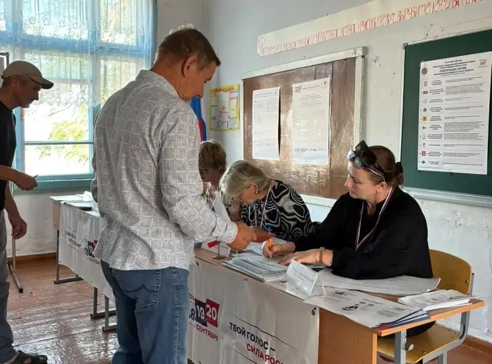 В селе Остров Чечень 6 сентября проходит досрочное голосование