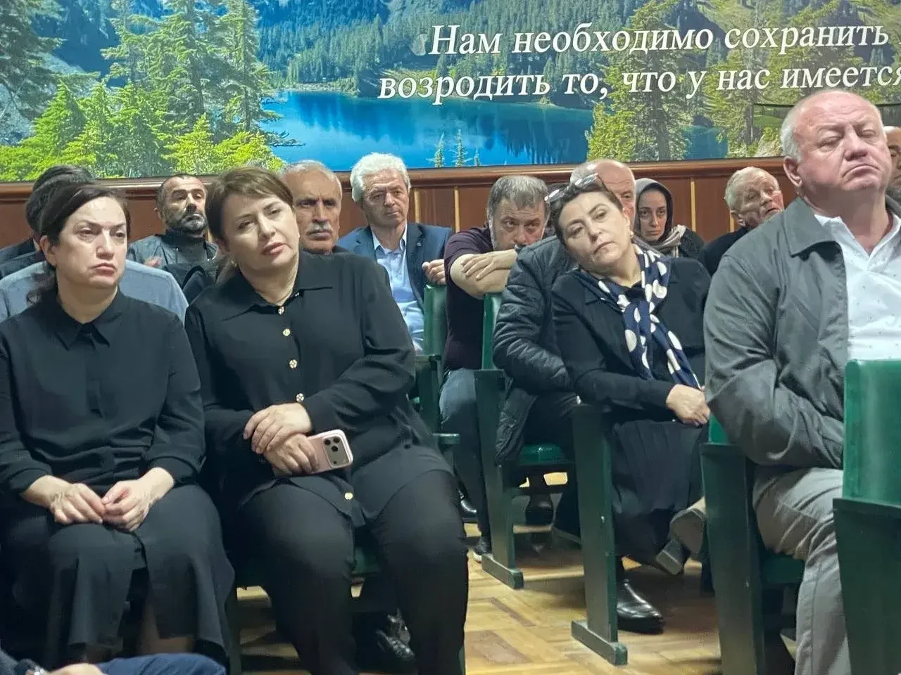 Альберт Хасауов обсудил с лесниками Дагестана незаконные постройки и проблемы с арендой земель