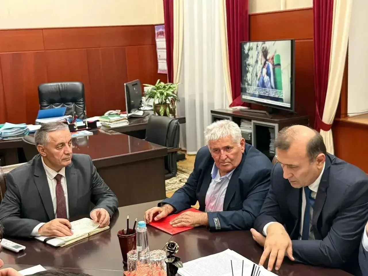 В Дагестане рассмотрят возможность асфальтирования дороги к базе отдыха для людей с инвалидностью