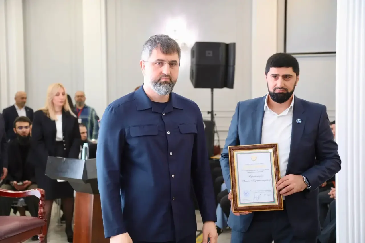 В Дагестане обсудили сотрудничество властей с благотворительными фондами после весенних паводков