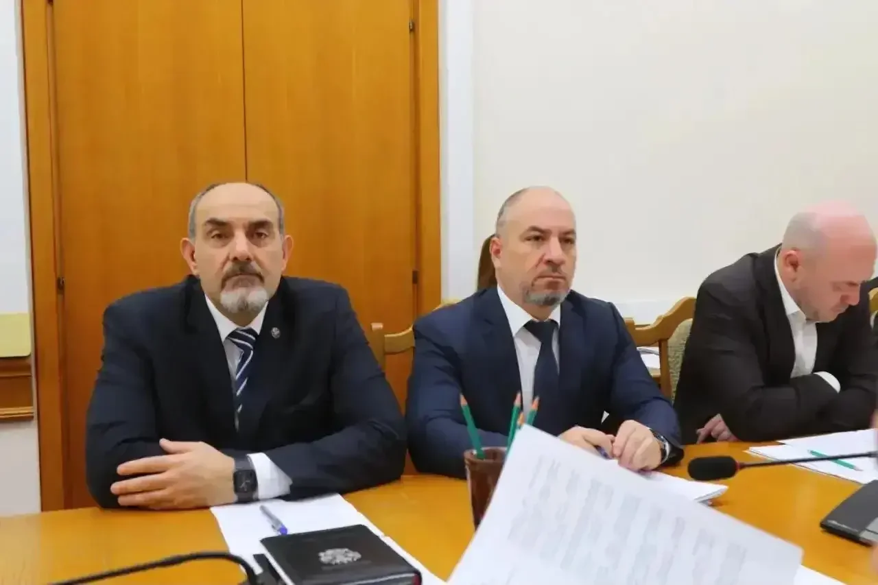 В энергетическом колледже Каспийска погасили задолженность по зарплате за восемь месяцев