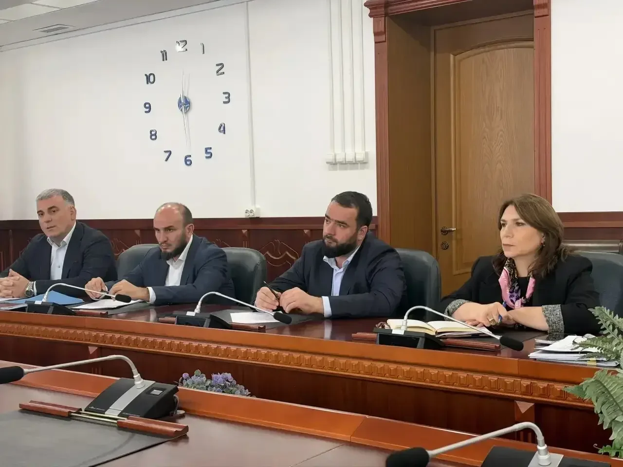 Магомед Чиркиев потребовал ускорить решение проблем в системе здравоохранения Дагестана