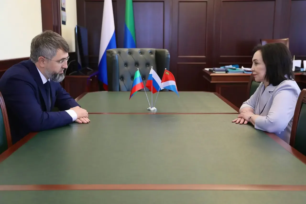 Магомед Рамазанов провёл переговоры с делегацией Приморского края