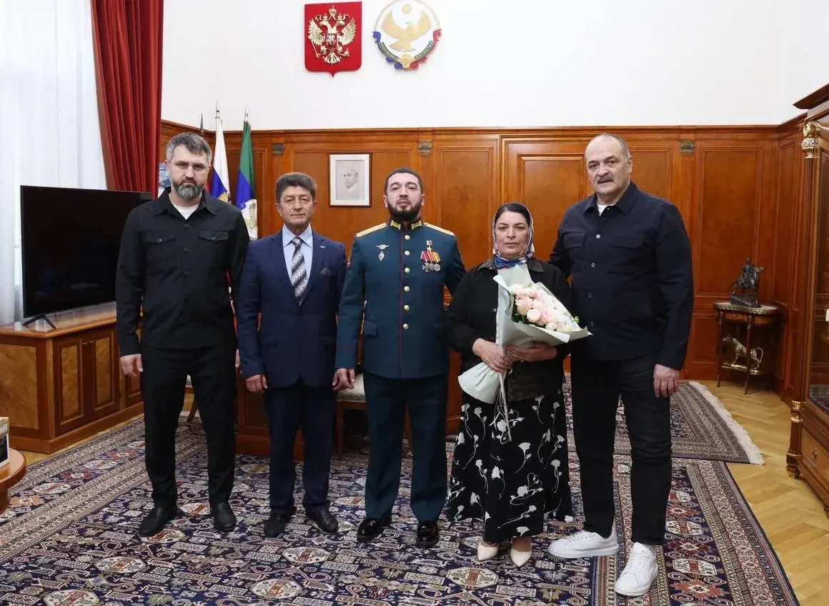 Глава Дагестана поблагодарил семью Героя России Саида Ибрагимова
