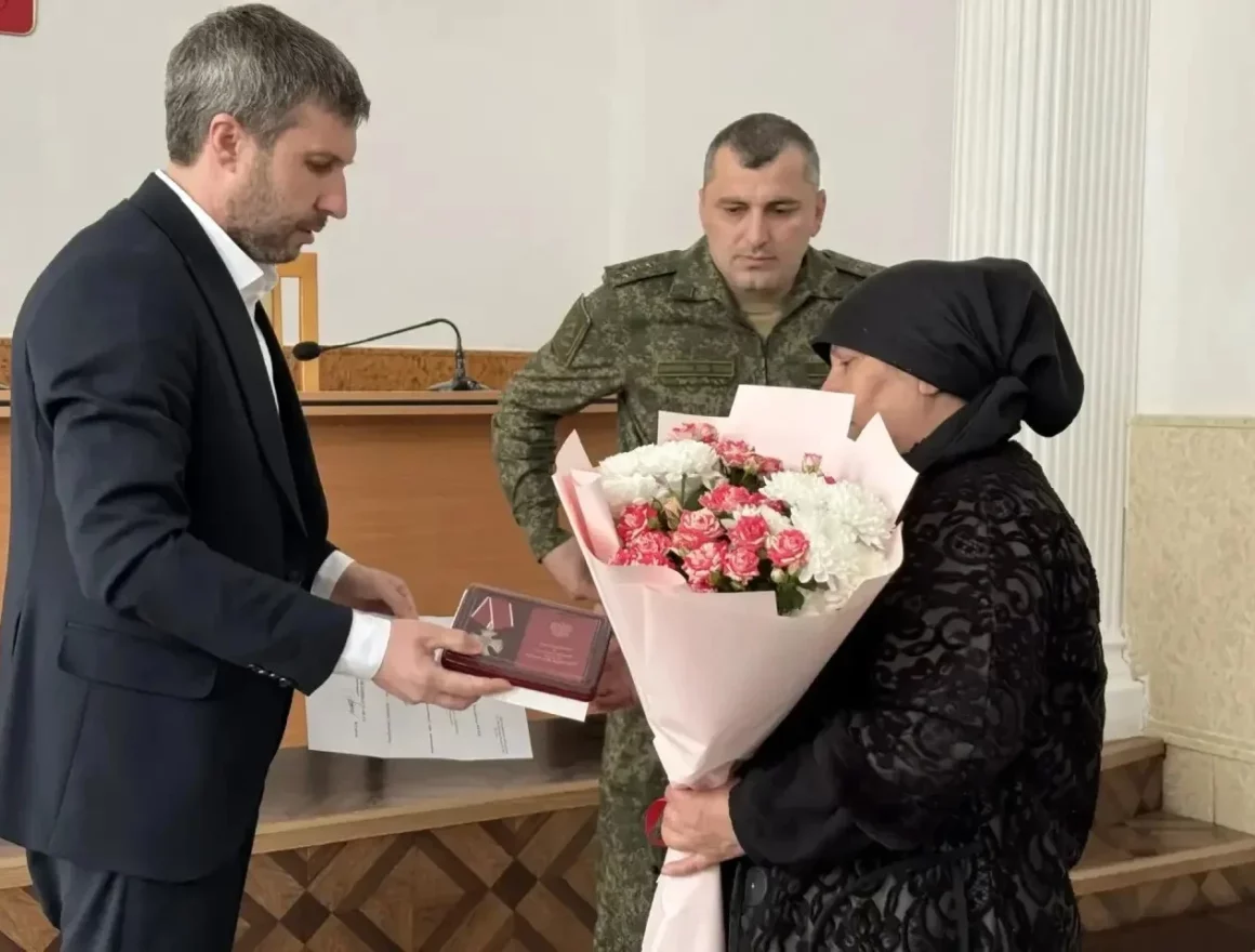 Память и признание: в Тарумовском районе почтили погибших участников СВО
